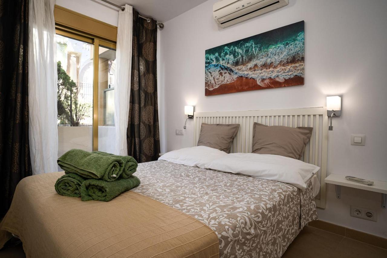 Varios Apartamentos Romana Playa Elviria 마르베야 외부 사진