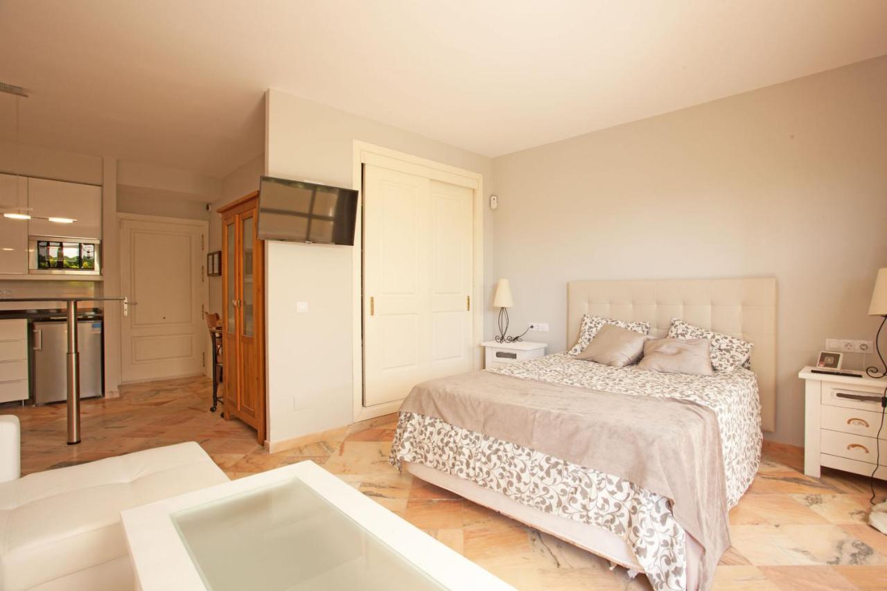 Varios Apartamentos Romana Playa Elviria 마르베야 외부 사진
