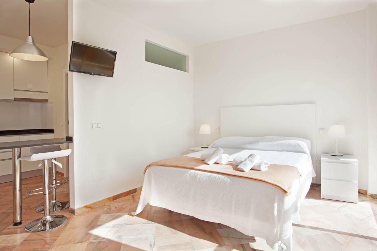 Varios Apartamentos Romana Playa Elviria 마르베야 외부 사진