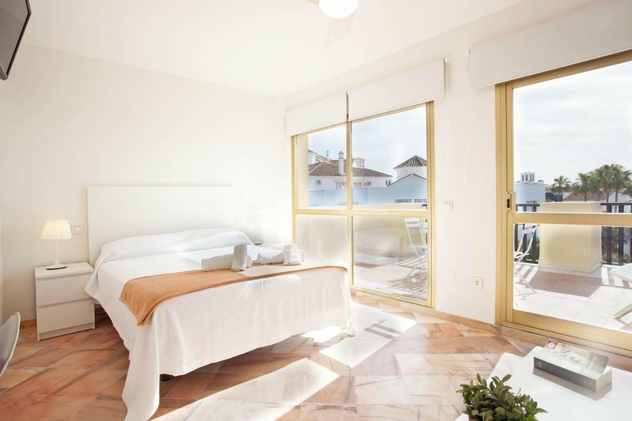 Varios Apartamentos Romana Playa Elviria 마르베야 외부 사진